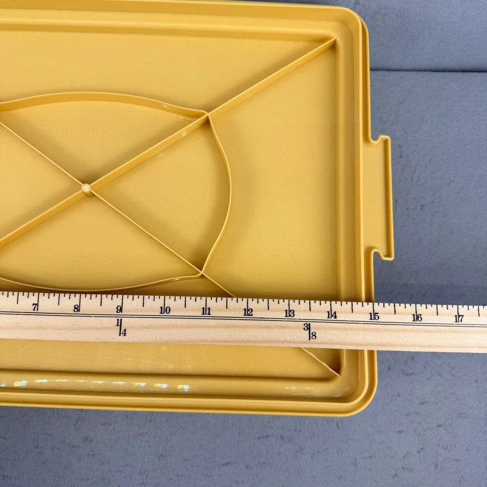Vtg Tupperware Harvest Gold Rectangular Container Sunburst Lid‎ 1970s Retro MCM